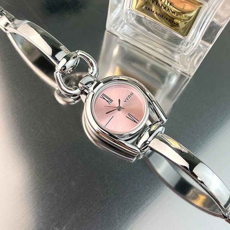 Simple Women's Quartz Wrist Watches Stainless Steel Strap Small Dial Fashionable Exquisite Quartz Watch for Women