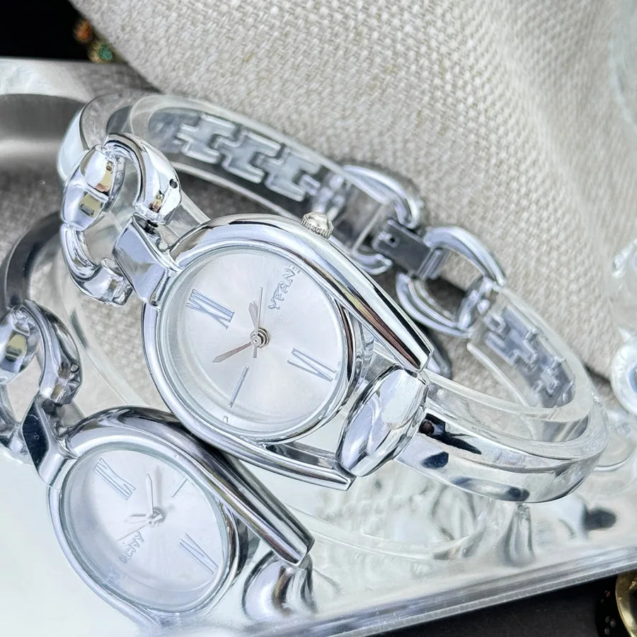 Simple Women's Quartz Wrist Watches Stainless Steel Strap Small Dial Fashionable Exquisite Quartz Watch for Women