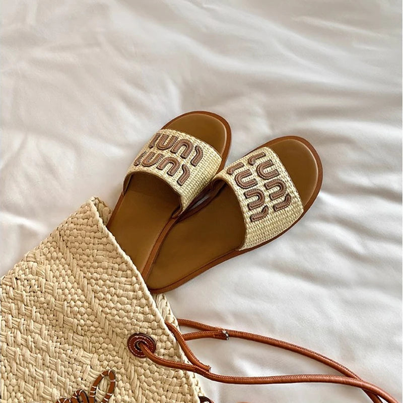Women's Sandals Summer New Flat Shoes Casual Soft Sole Women's Vacation Fashion Braided Beach Flip Flops Zapatos De Mujer