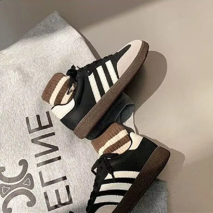 Large Size Casual Frosted Plate Shoes Female Spring and Summer New Fashion Hundred Matching Retro De Training Shoes Women
