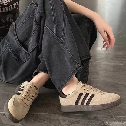 Large Size Casual Frosted Plate Shoes Female Spring and Summer New Fashion Hundred Matching Retro De Training Shoes Women