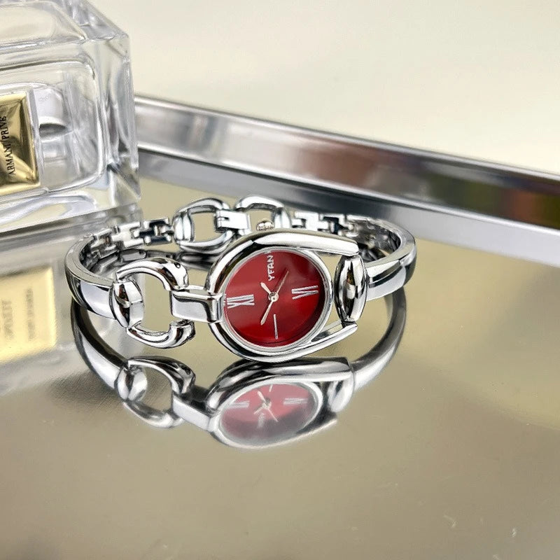 Simple Women's Quartz Wrist Watches Stainless Steel Strap Small Dial Fashionable Exquisite Quartz Watch for Women