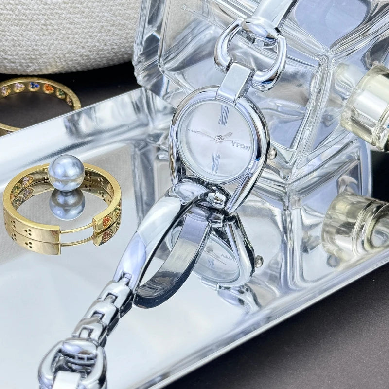 Simple Women's Quartz Wrist Watches Stainless Steel Strap Small Dial Fashionable Exquisite Quartz Watch for Women
