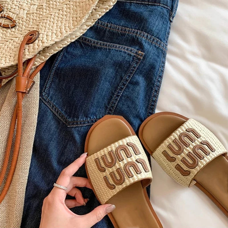 Women's Sandals Summer New Flat Shoes Casual Soft Sole Women's Vacation Fashion Braided Beach Flip Flops Zapatos De Mujer