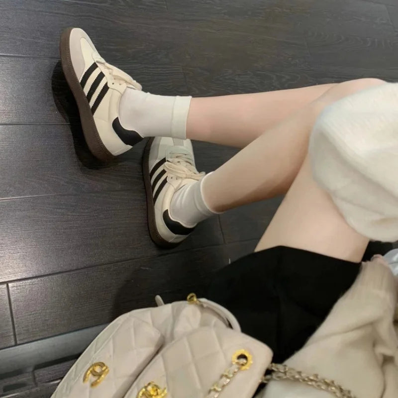 Large Size Casual Frosted Plate Shoes Female Spring and Summer New Fashion Hundred Matching Retro De Training Shoes Women