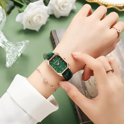 2025 Women Vintage Watches Casual Leather Belt Watch Simple Ladies Small Dial Quartz Wristwatches Luxury Clock Wrist Reloj Mujer
