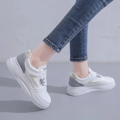 Korean Version of Mesh White Shoes for Women's Breathable Thick-soled Korean Version of Board Shoes for Women's Student Shoes